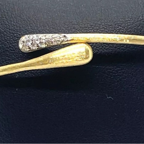 Stunning Marco Bicego 'Lucia' Diamond 18K Gold Bangle - Picture 6 of 17